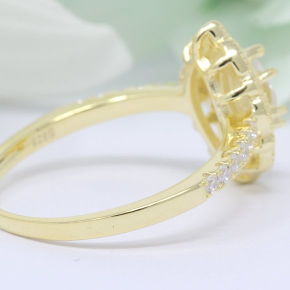 Jewelry, Wedding & Engagement Rings, Diamond, Gold - Picture 2 of 3